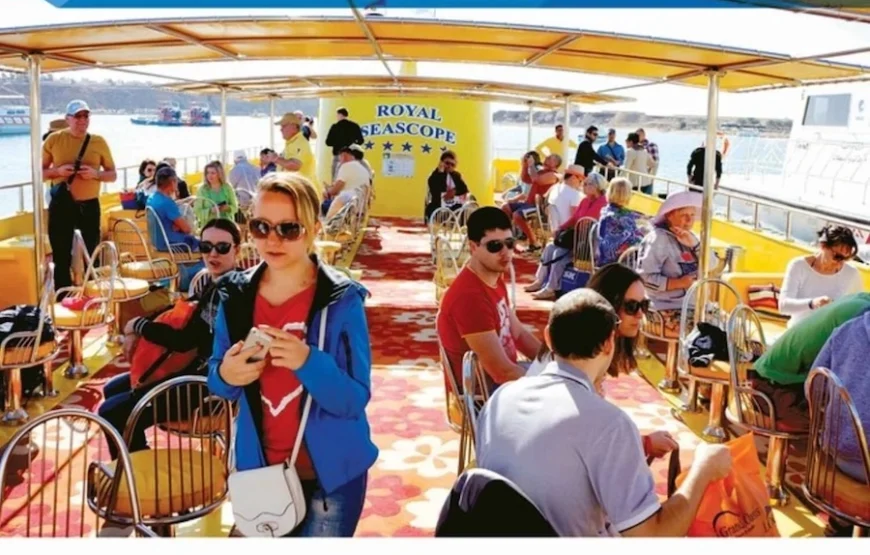 Glass bottom boat Tour in Red Sea Hurghada