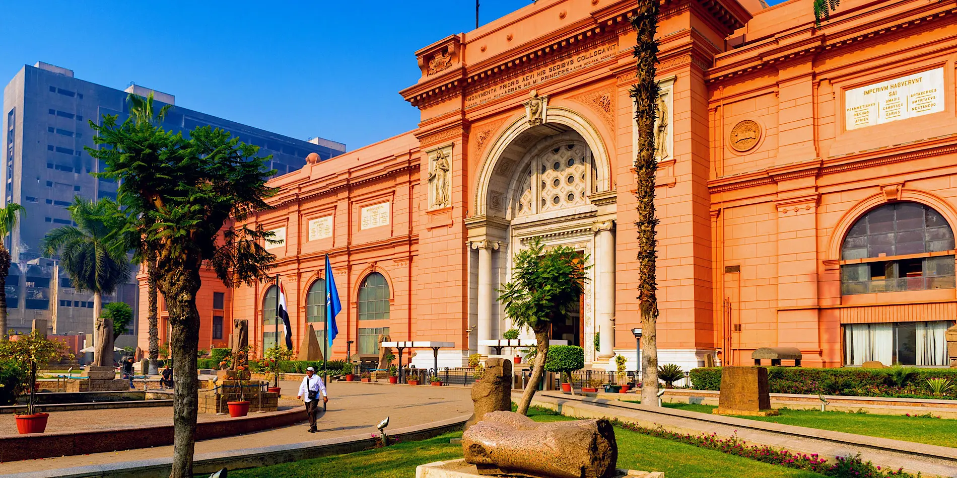 Cairo by Bus One Day From  Sharm El Sheikh  with egyptian museum