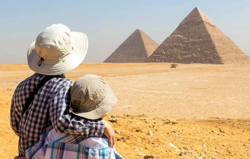 Day Trip from Hurghada to Cairo by Bus.