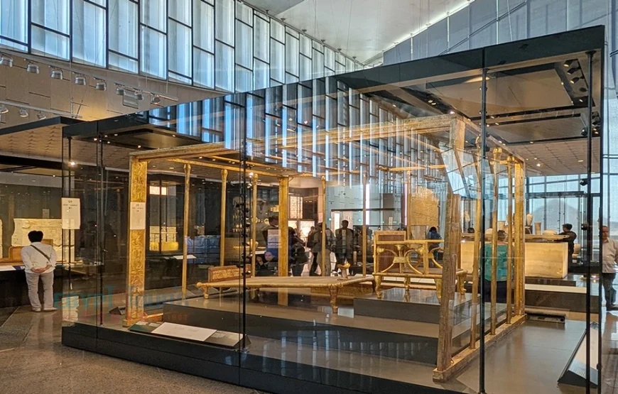 Day Trip from Hurghada to Cairo by Bus.