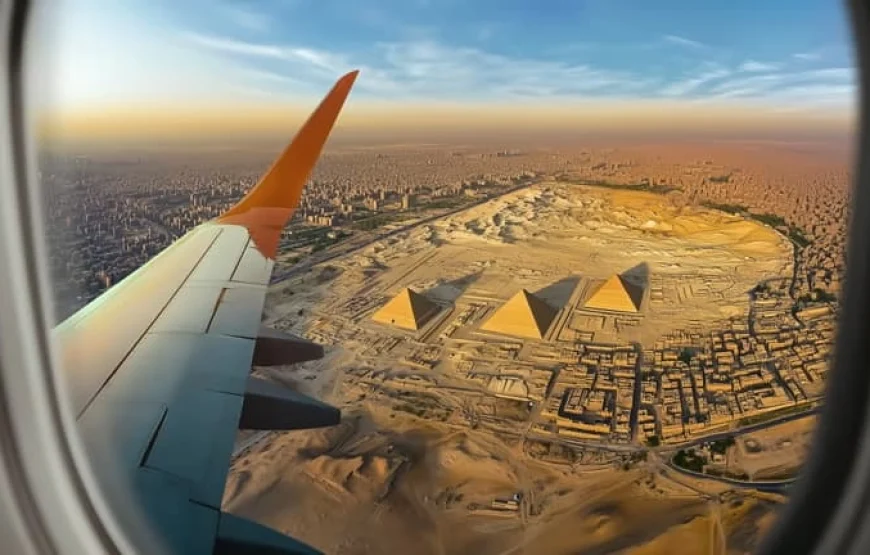 Private Day Trip from Hurghada to Pyramids By Plane.